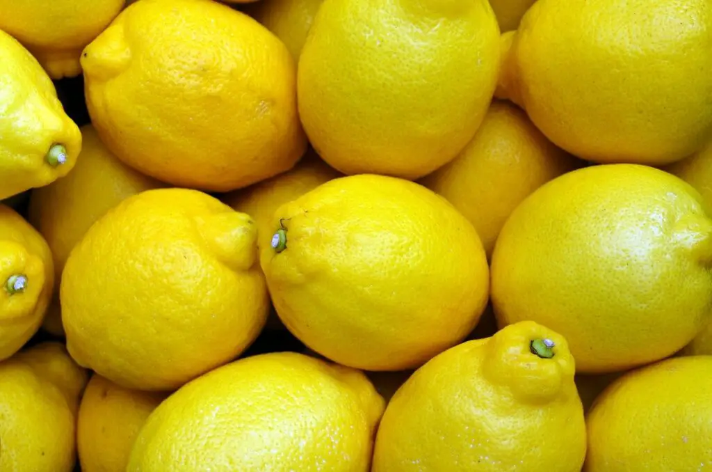 10-amazing-benefits-of-lemon